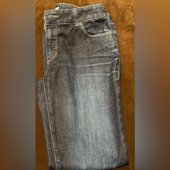 Chicos Platinum Denim Ultimate Fit Slim Leg Dark Blue faded SZ. 0 In Great Cond - Picture 3 of 11